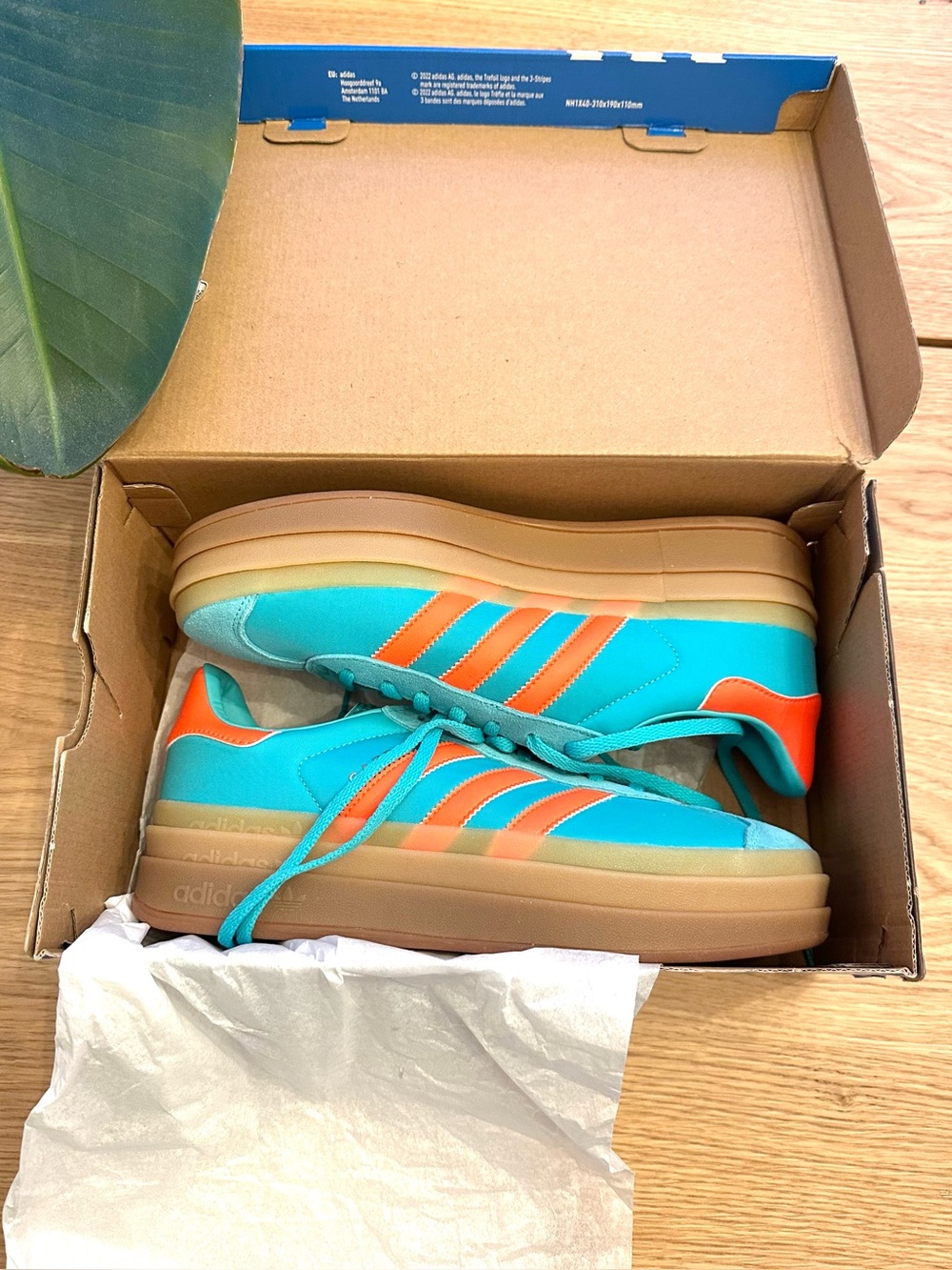NEW IN BOX! Adidas gazelle bold mint rush impact orange